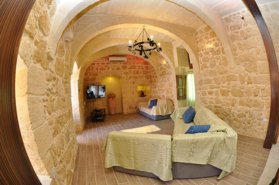 Mikiel U Rosa Holiday Farmhouse With Large Private Pool Zebbug  Экстерьер фото