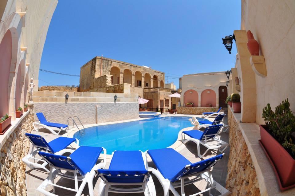 Mikiel U Rosa Holiday Farmhouse With Large Private Pool Zebbug  Экстерьер фото